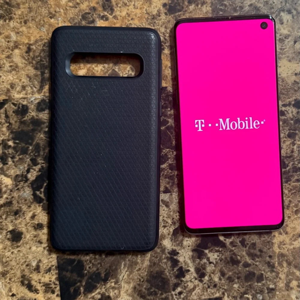 Samsung Galaxy S10 128GB SM-G973U T-Mobile 6.1 inch Phone Black